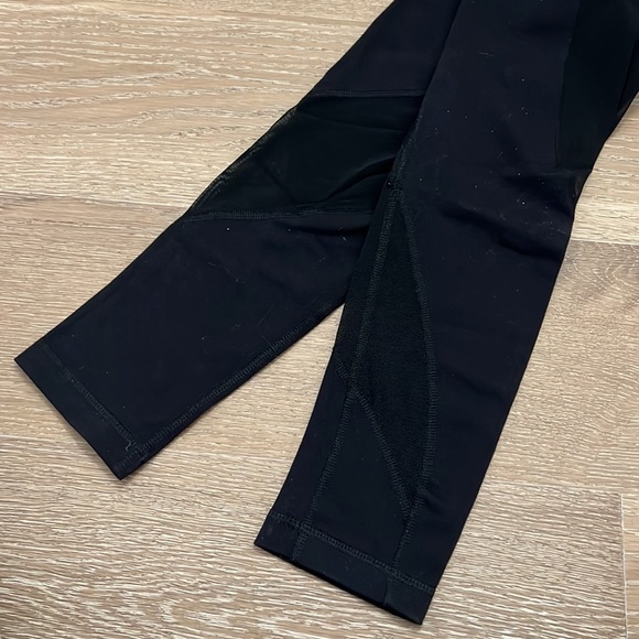 Aritzia TNA Mesh Leggings - Picture 2 of 5